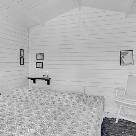 בית נופש 2 Bedroom Beautiful In *