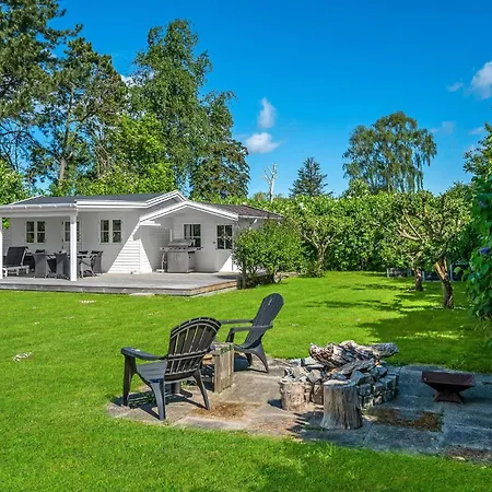 2 Bedroom Beautiful In Jægerspris