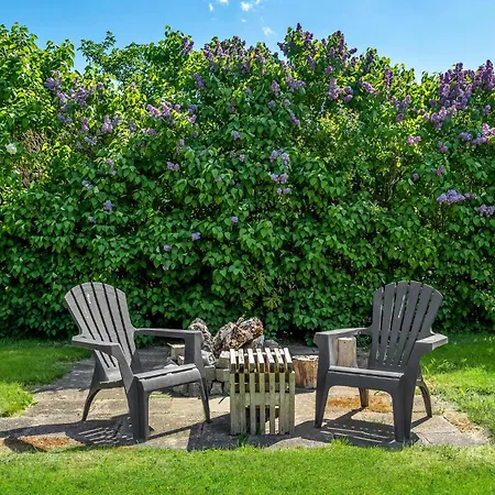 Сasa de vacaciones 2 Bedroom Beautiful In Jægerspris