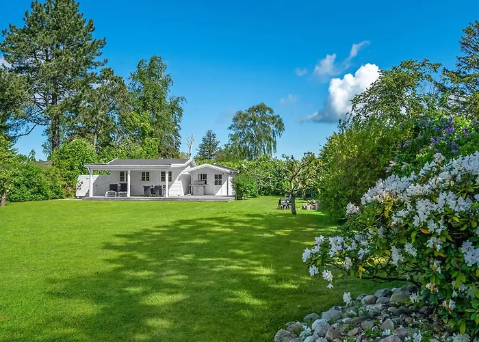 Ferienhaus 2 Bedroom Beautiful In Jægerspris